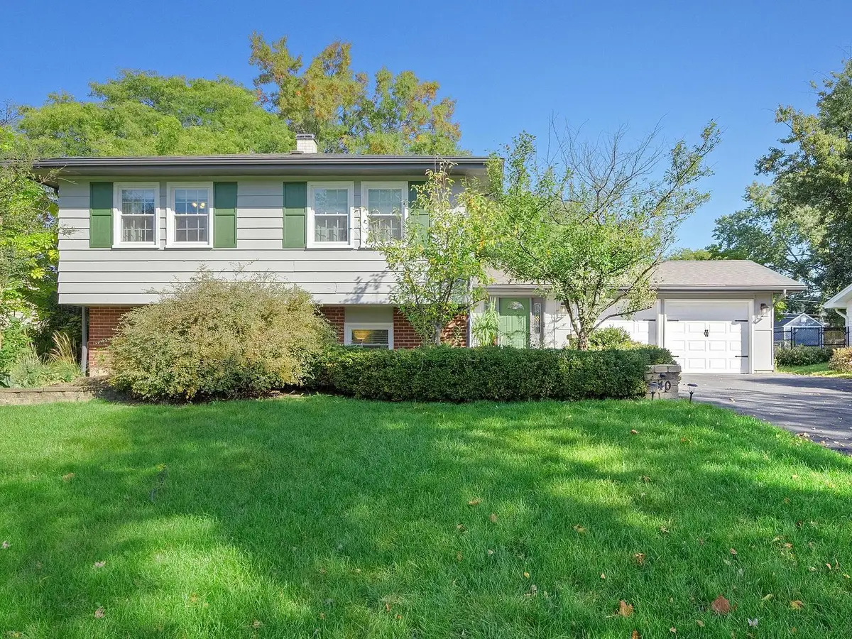 21W040 Kensington Road, Lombard, IL 60148 - #1