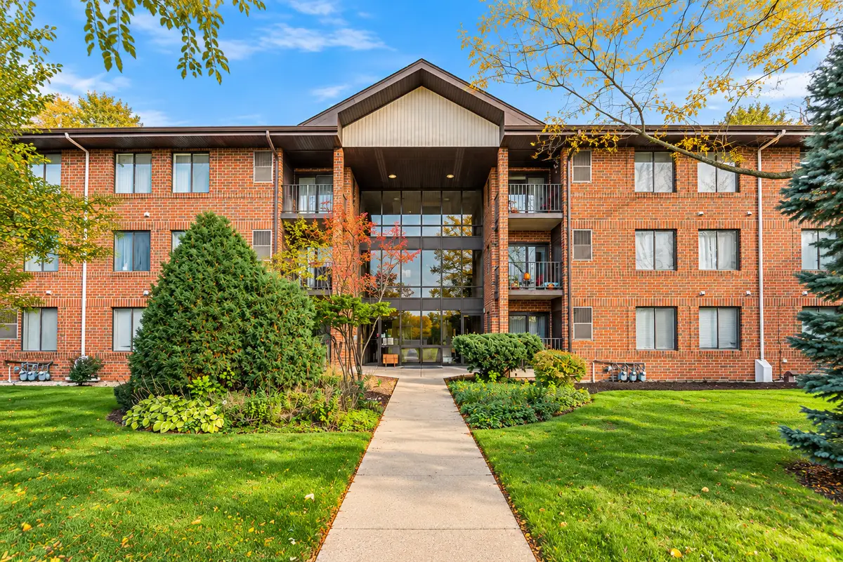 5703 S Cass Avenue #103, Westmont, IL 60559 - #1