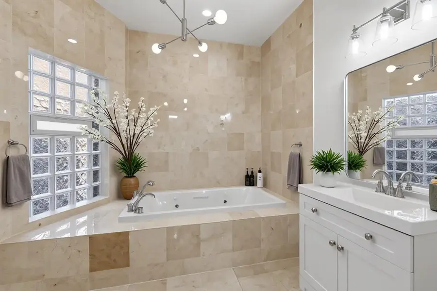 6505 S Woodlawn Avenue, Chicago, IL 60637 - #3