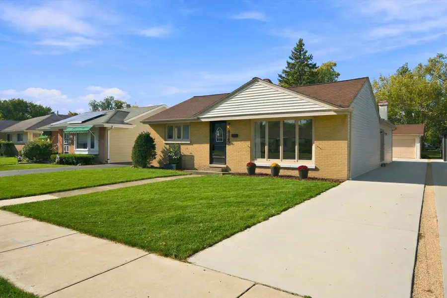 4142 Oak Avenue, Brookfield, IL 60513 - #3