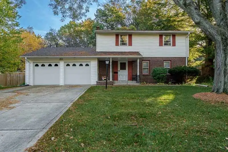 823 Coolidge Place, Rockford, IL 61107 - #1