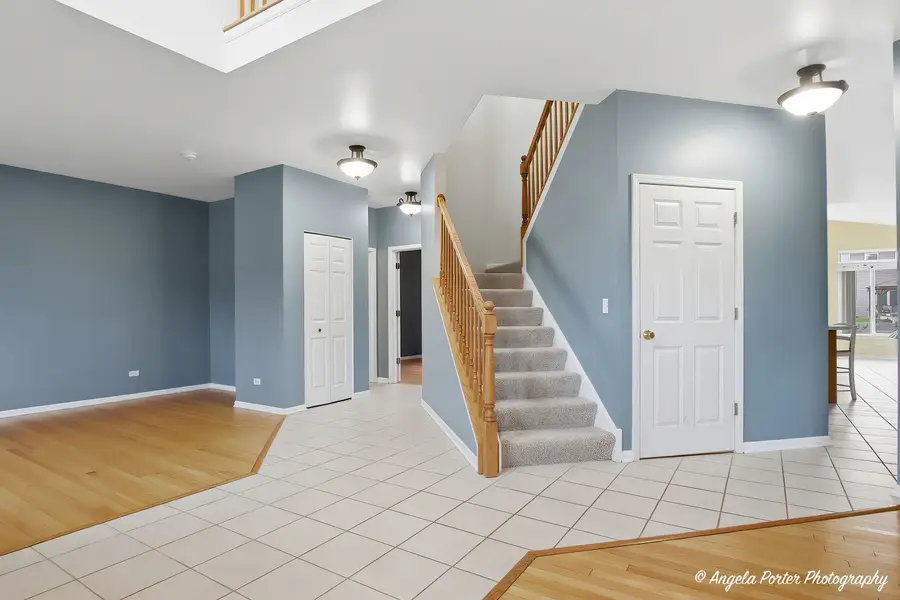 109 N Cross Trail, McHenry, IL 60050 - #3