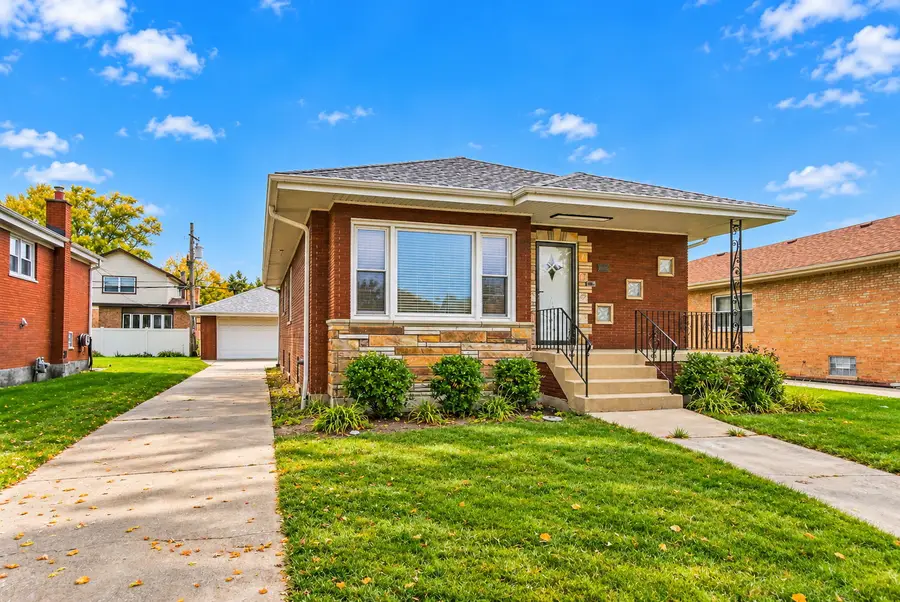 10118 S Karlov Avenue, Oak Lawn, IL 60453 - #2