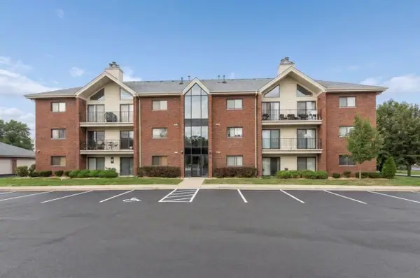 6612 Martin France Circle #2D, Tinley Park, IL 60477