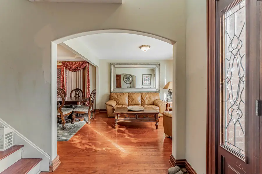 7124 W 81st Place, Burbank, IL 60459 - #3