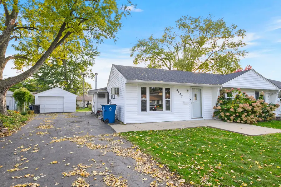 4207 W 90th Street, Hometown, IL 60456 - #3