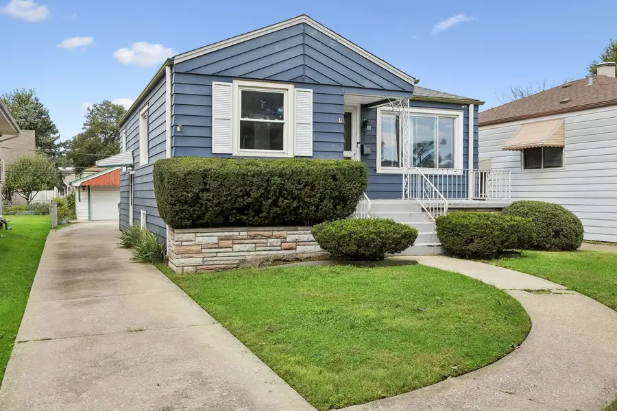 4612 Grove Avenue, Forest View, IL 60402 - #2