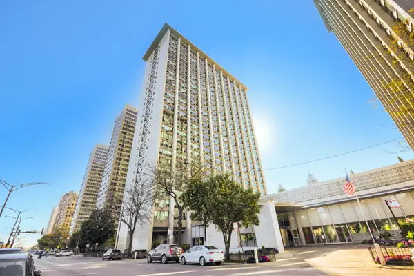 3600 N Lake Shore Drive #2103, Chicago, IL 60613