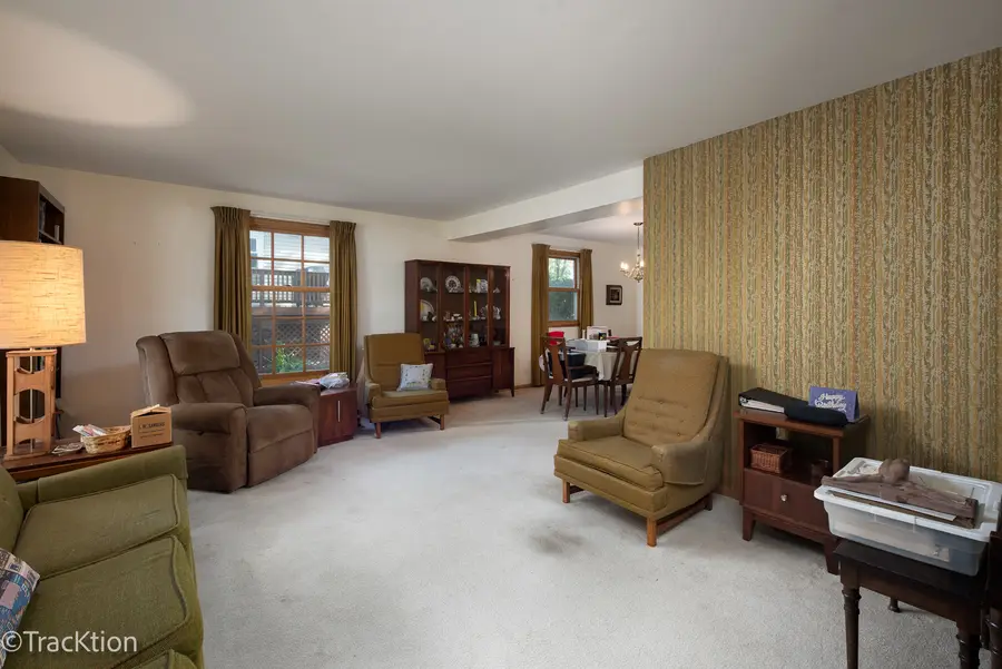 7313 Seminole Drive, Darien, IL 60561 - #3