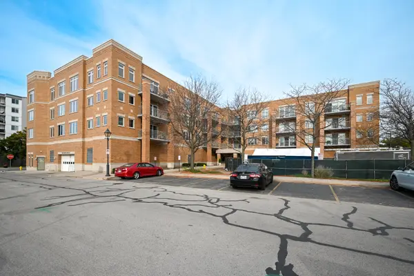 1 S Lincoln Avenue #310, Lombard, IL 60148