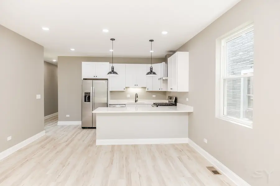 1127 N Parkside Avenue, Chicago, IL 60651 - #2