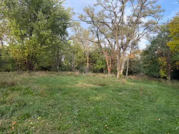11S370 Lemont Road, Lemont, IL 60439