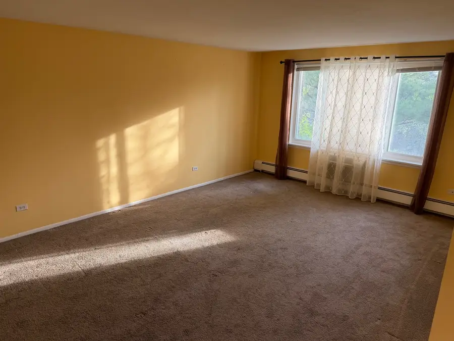 1500 Robin Circle #405, Hoffman Estates, IL 60169 - #3