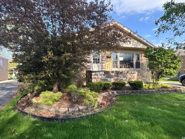 9215 S Hamlin Avenue, Evergreen Park, IL 60805