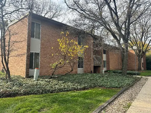6014 E Lake Drive #1B, Lisle, IL 60532