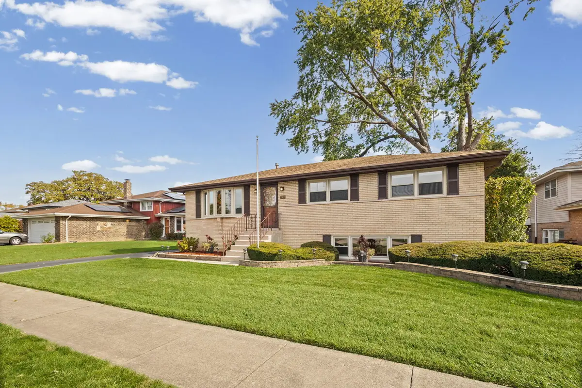 10613 S Terry Drive, Palos Hills, IL 60465 - #1