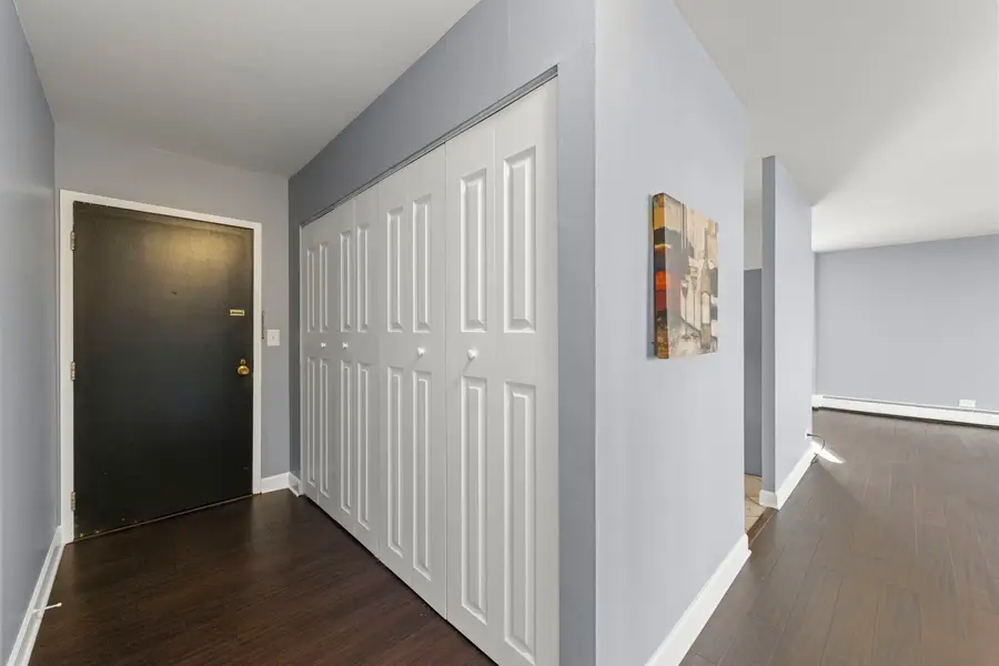 33 N Main Street #6M, Lombard, IL 60148 - #3