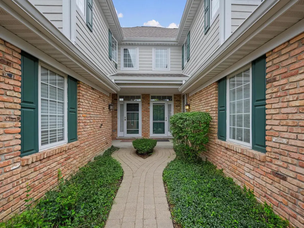316 Reserve Circle, Clarendon Hills, IL 60514 - #1