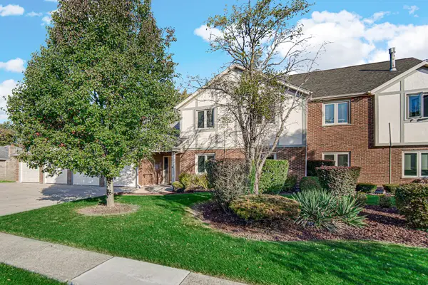811 Timber Place #112, New Lenox, IL 60451
