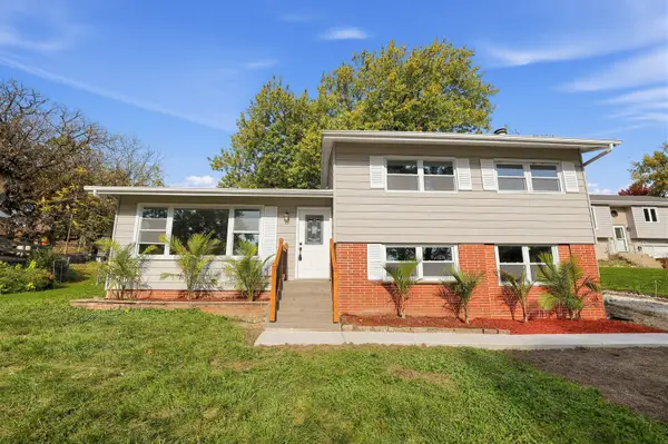 1010 W Meadowlark Drive, McHenry, IL 60051