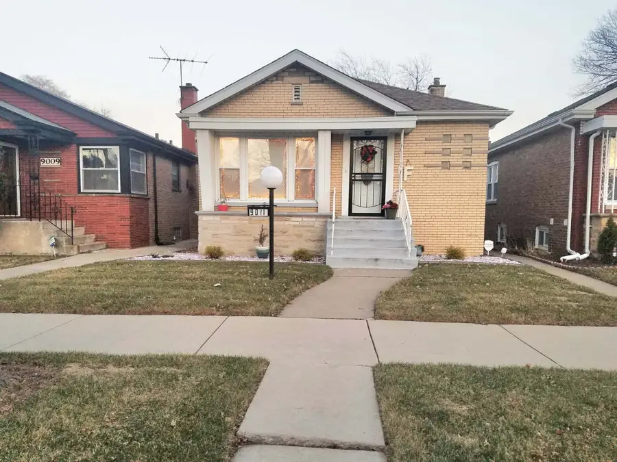 9011 S Dante Avenue, Chicago, IL 60619 - #2