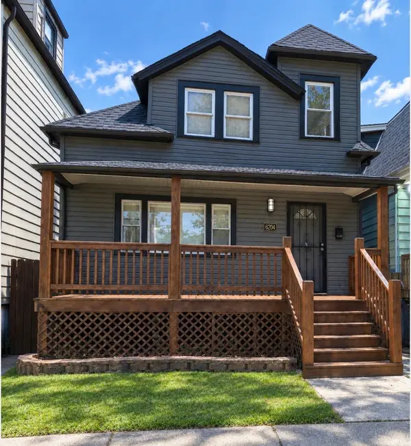 8204 S Muskegon Avenue, Chicago, IL 60617