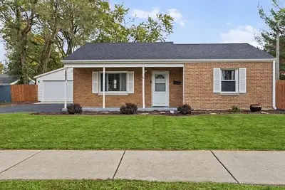 18627 Palmer Circle, Homewood, IL 60430