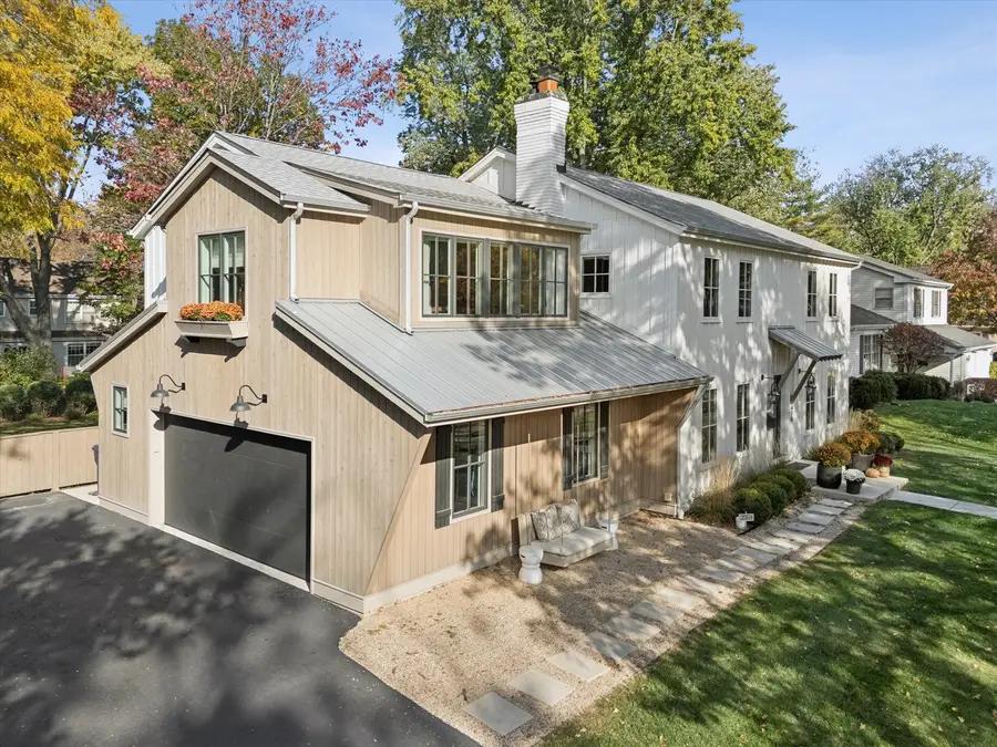 409 Tanglewood Lane, Naperville, IL 60563 - #2