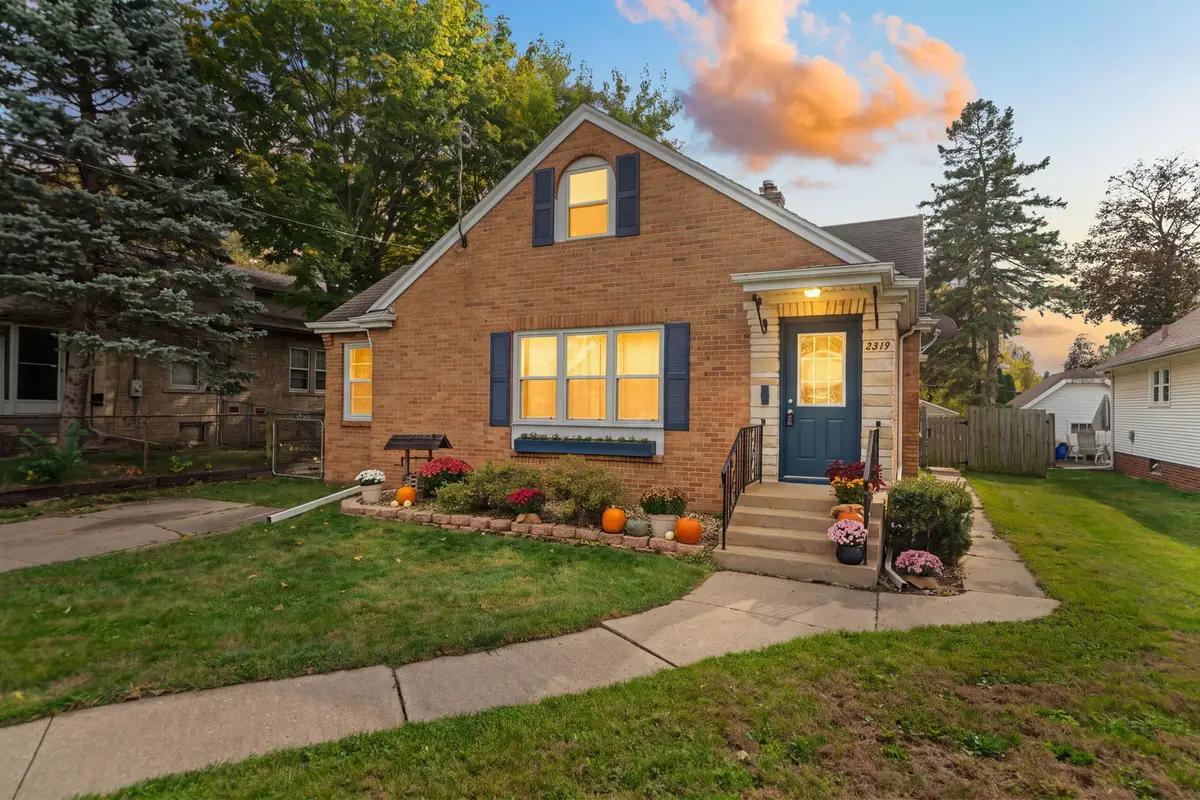 2319 15th Avenue, Rockford, IL 61104 - #1