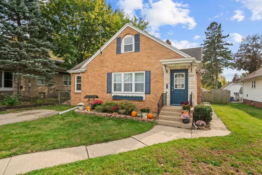 2319 15th Avenue, Rockford, IL 61104 - #2