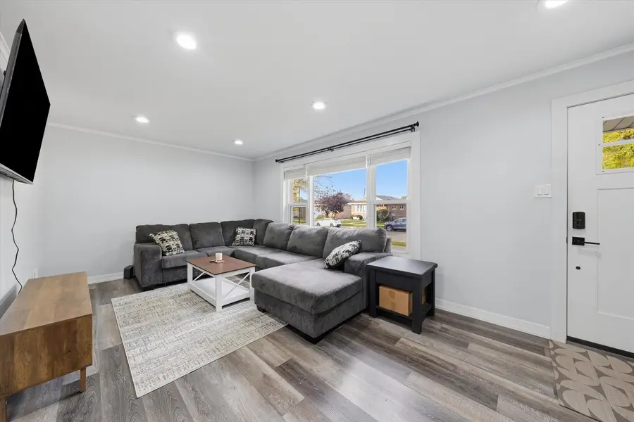 11025 S Ridgeway Avenue, Chicago, IL 60655 - #3