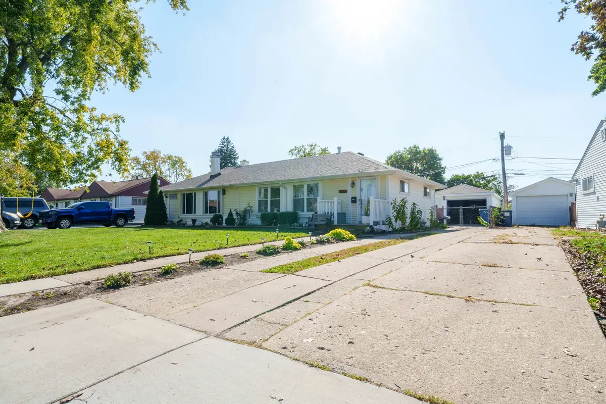 4563 W 88th Street, Hometown, IL 60456 - #1