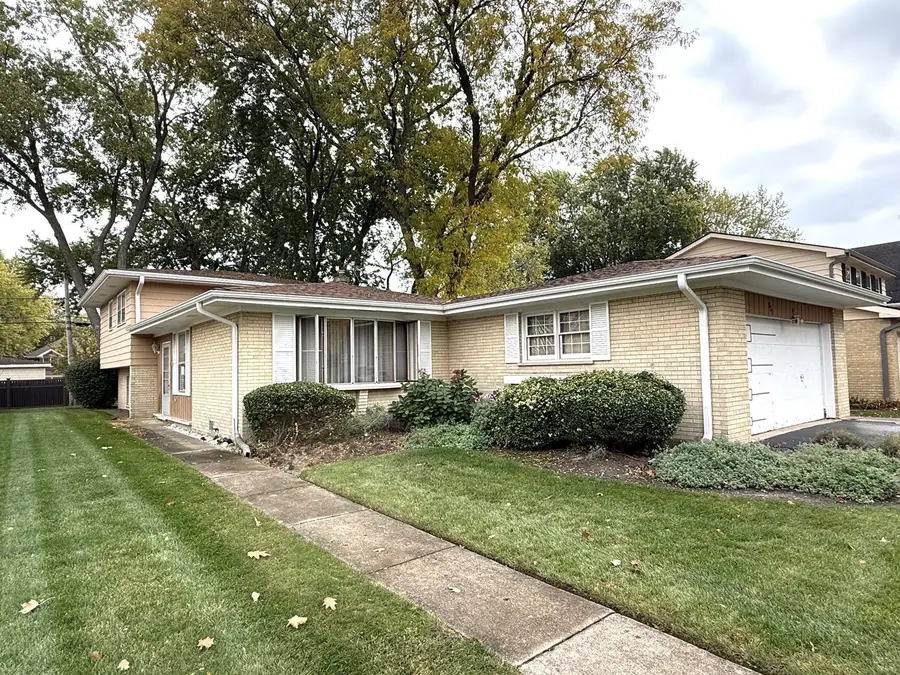 823 S Dryden Place, Arlington Heights, IL 60005 - #2