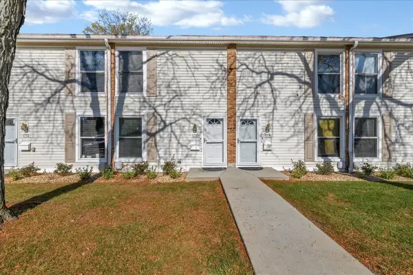 1710 Ardwick Drive, Hoffman Estates, IL 60169