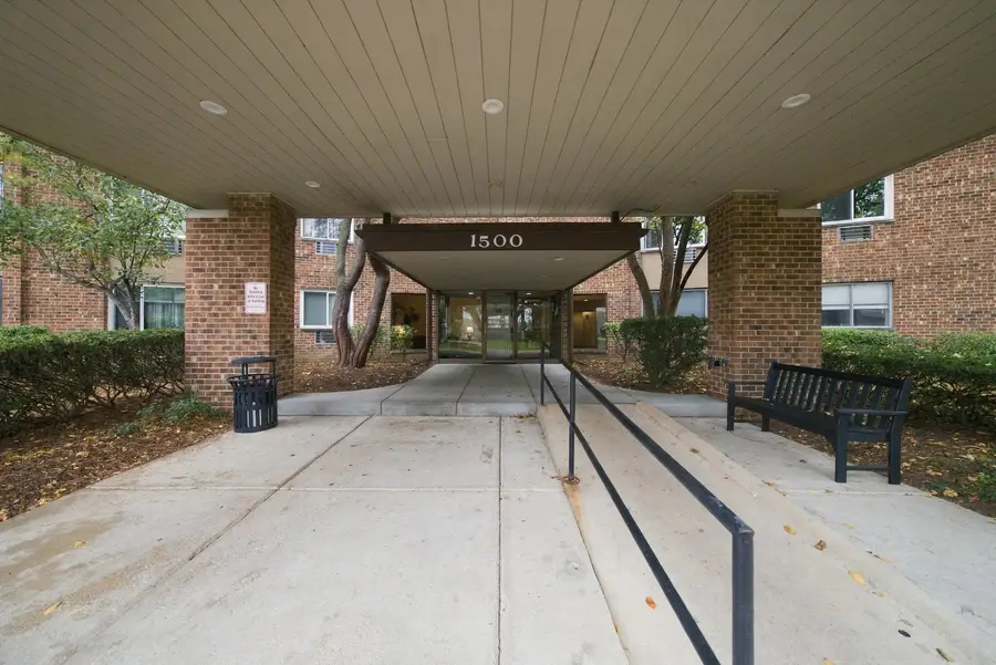 1500 Robin Circle #213, Hoffman Estates, IL 60169 - #2