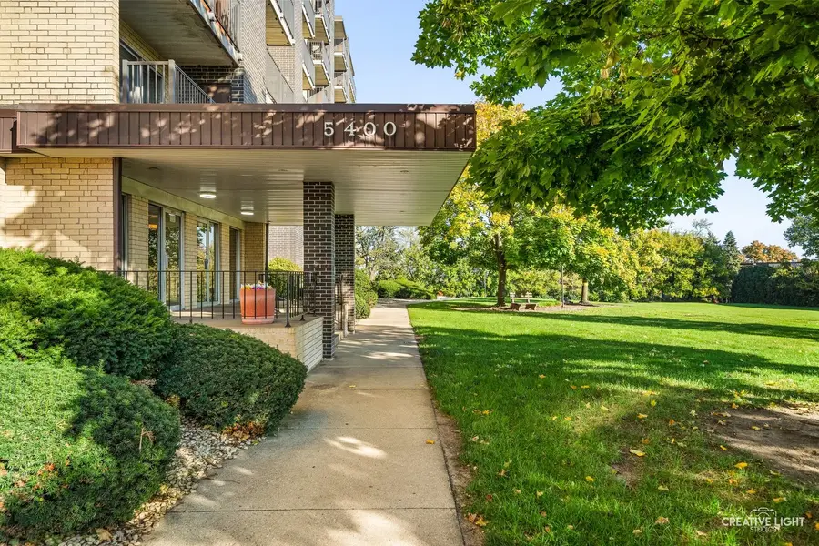 5400 Walnut Place #311, Downers Grove, IL 60515 - #2