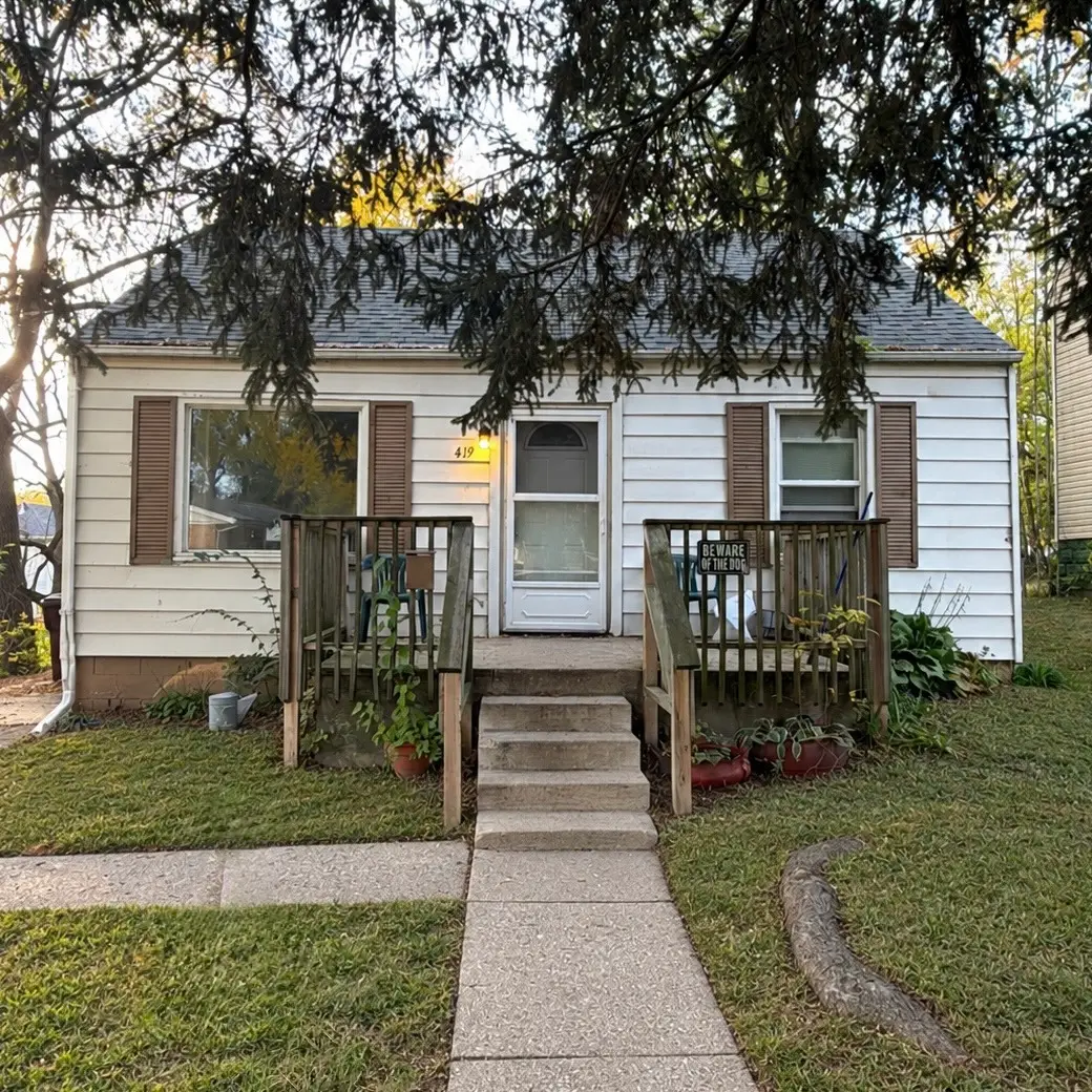 419 S Henrietta Avenue, Rockford, IL 61102 - #1