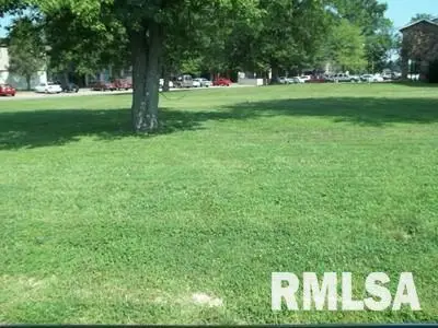 36 & 37 Della Street, Benton, IL 62812