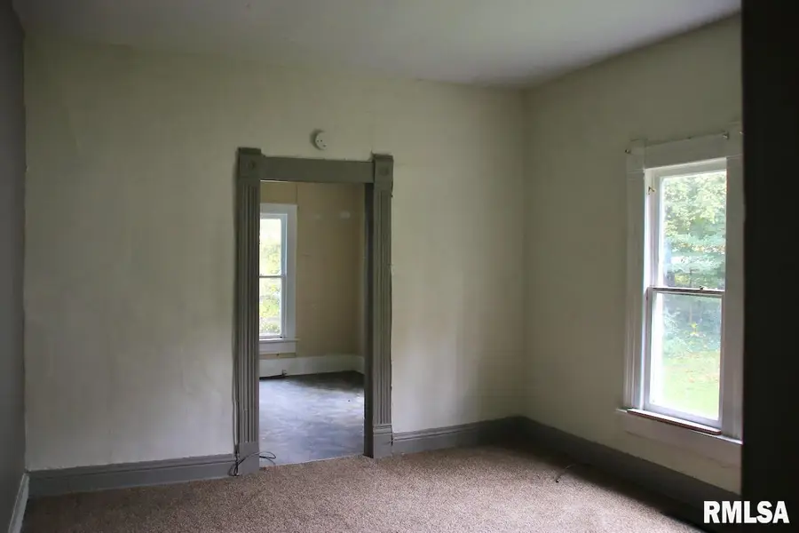 403 W Elm Street, Carbondale, IL 62901 - Image #2