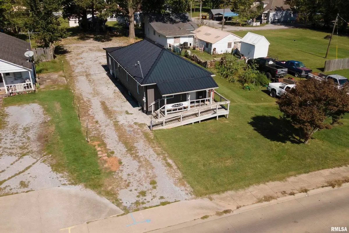 1214 E Sloan Street, Harrisburg, IL 62946 - Image #1