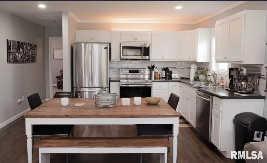 490 Beech Hollow Road, Harrisburg, IL 62946 - Image #2