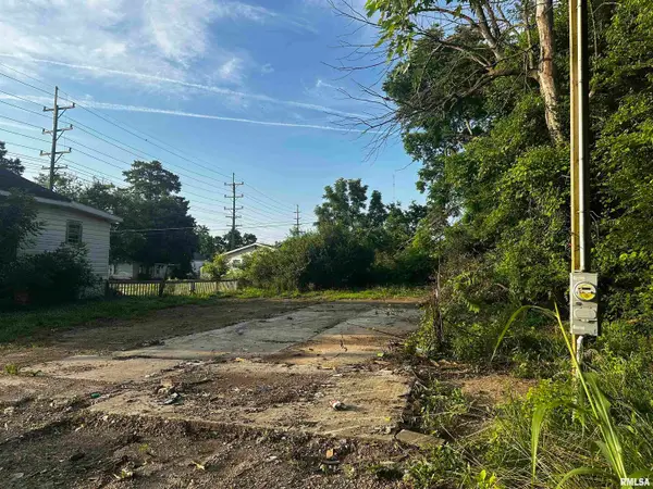 111 Midkiff Street, Harrisburg, IL 62946