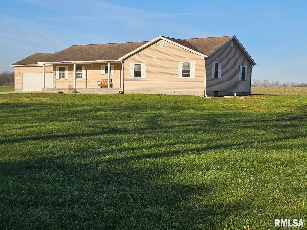 10457 N Puckett Lane, Mount Vernon, IL 62864 - Image #1
