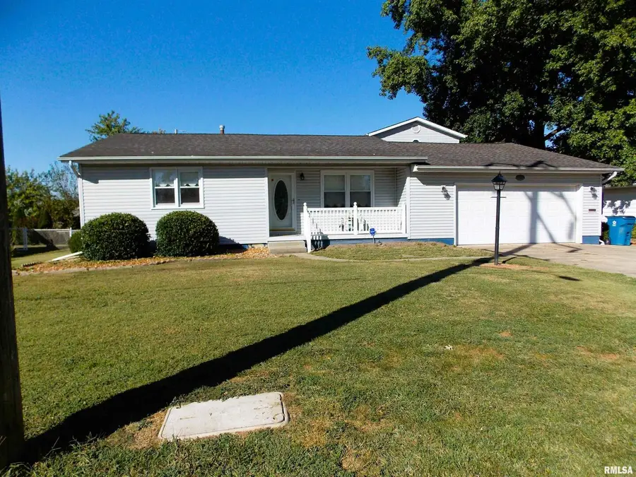 1722 Frazier Avenue, Centralia, IL 62801 - Image #2