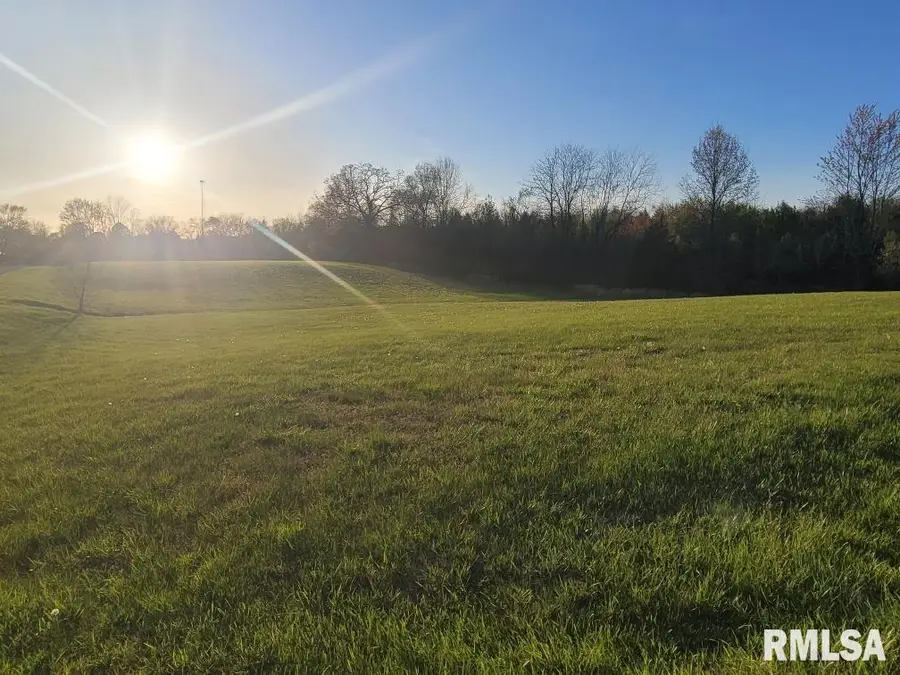 000 E Maple Street, McLeansboro, IL 62859 - Image #2