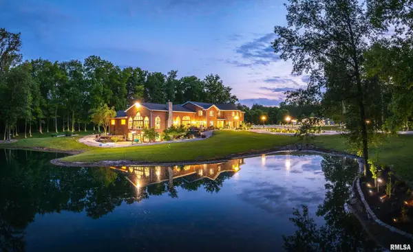 13642 Saint Rose Road, Highland, IL 62249