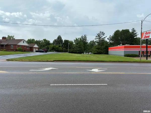 3009 Broadway Street, Mt Vernon, IL 62864