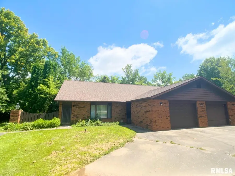 105 N Violet Lane, Carbondale, IL 62901 - Image #2