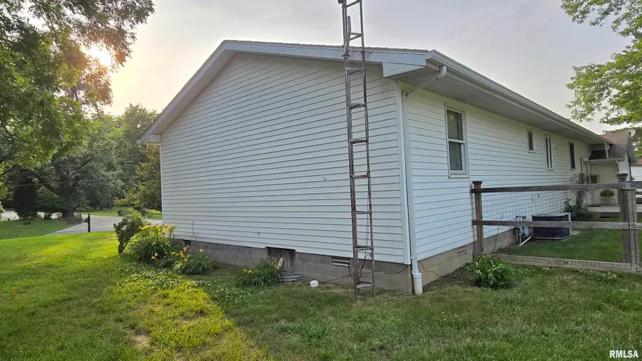 400 Old Broughton Road, East Eldorado, IL 62946 - Image #3