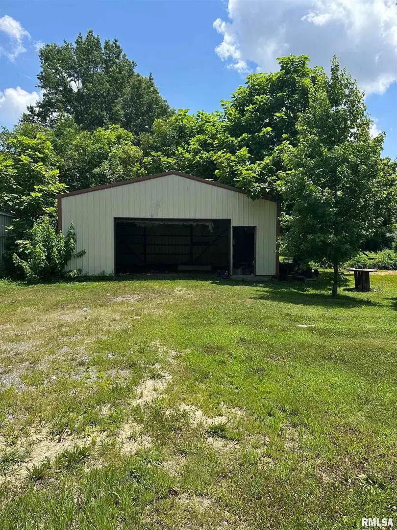 303 N Otis Street, Marion, IL 62959 - Image #1